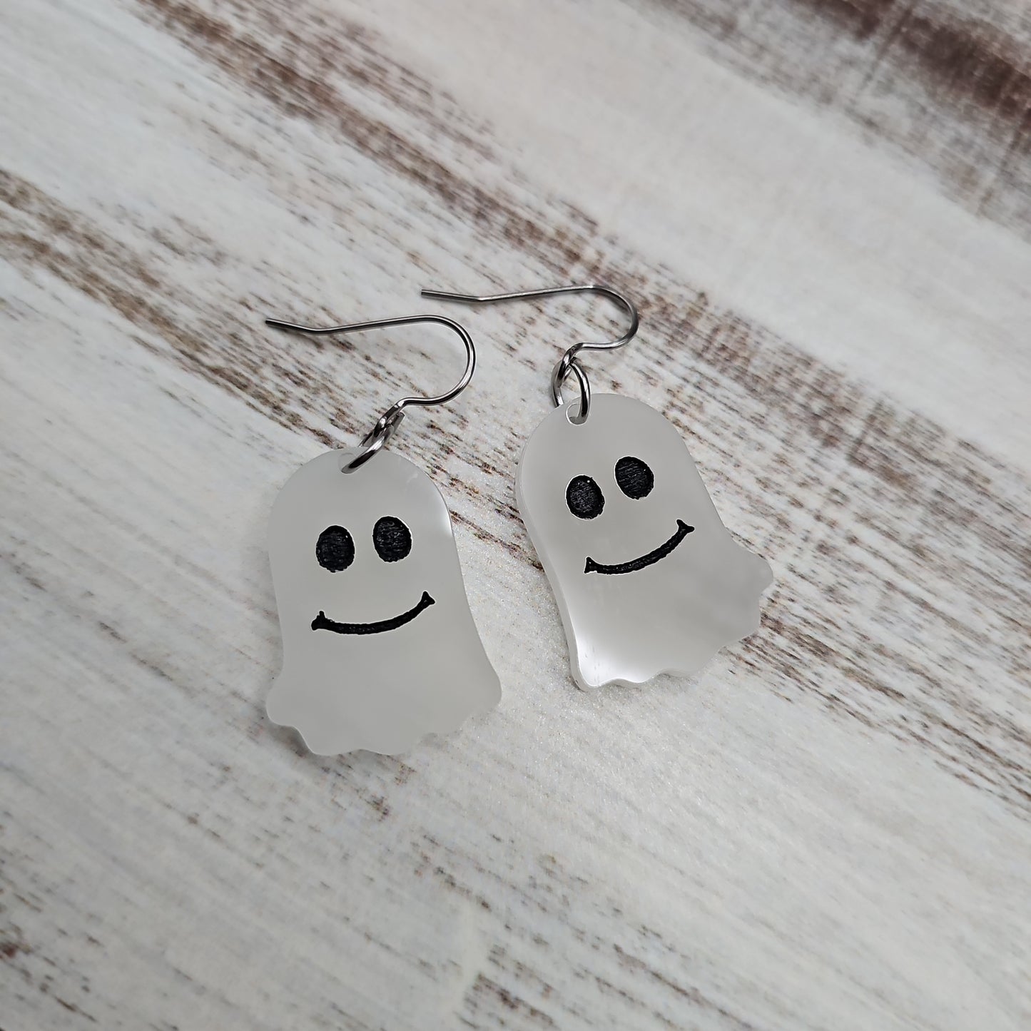 Friendly Ghosts (Glow In The Dark)