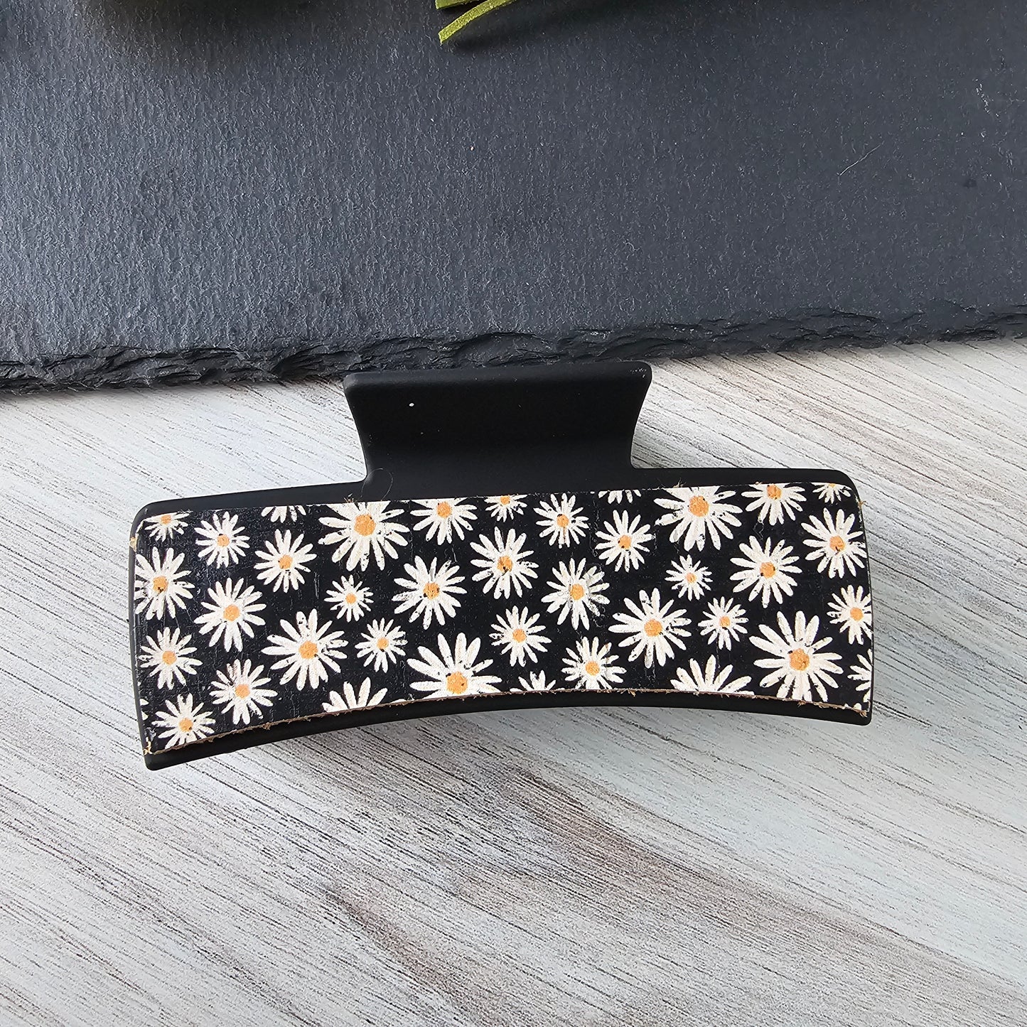 Daisy Clip (Limited)