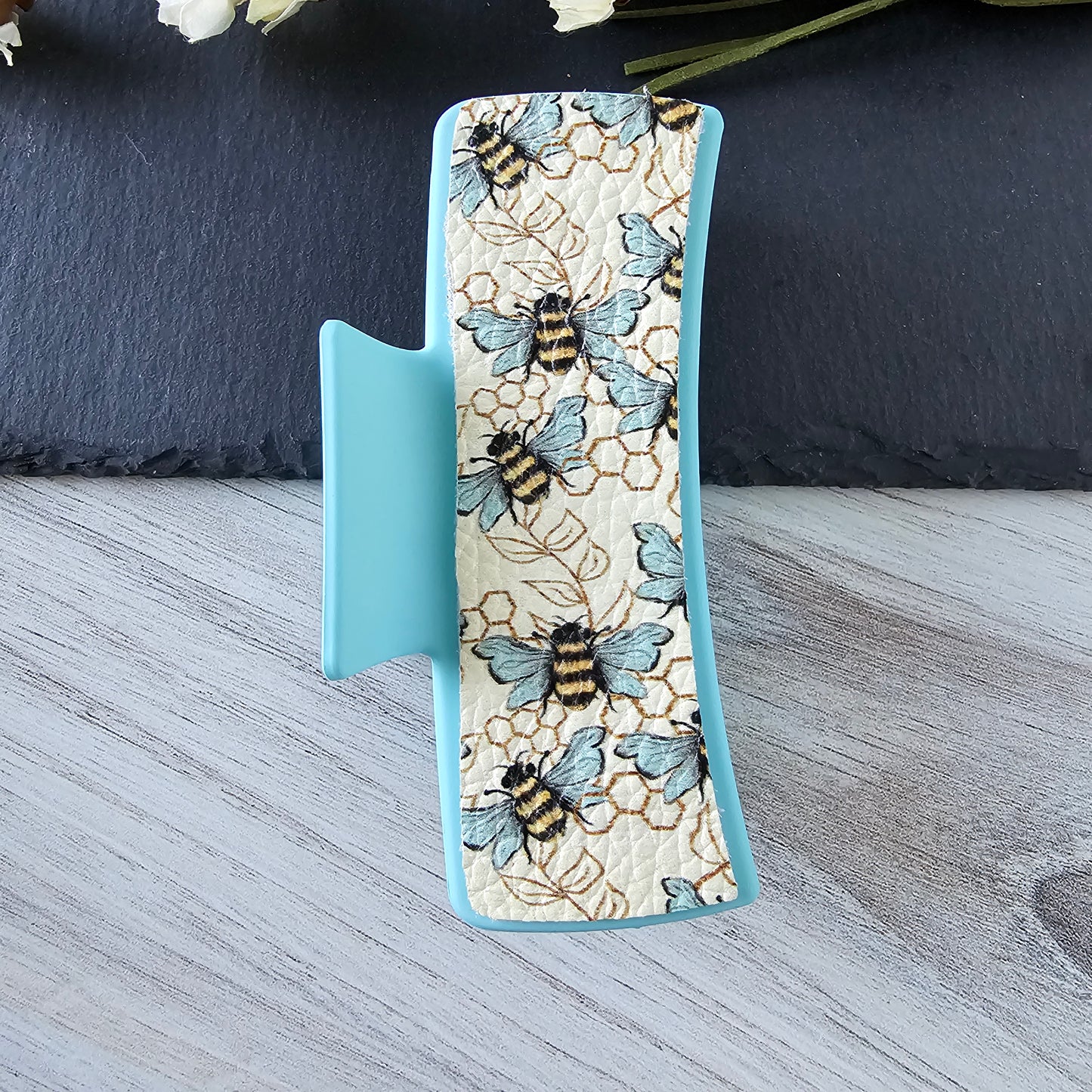 Bee Clip