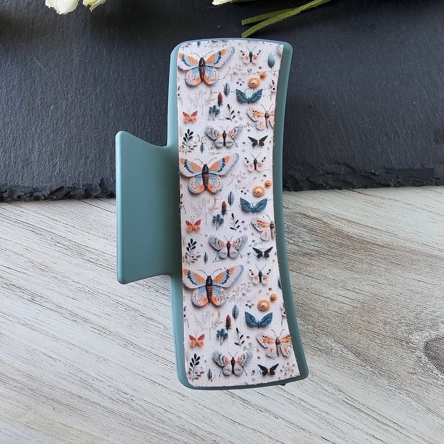 Neutral Butterflies Clip (Limited)