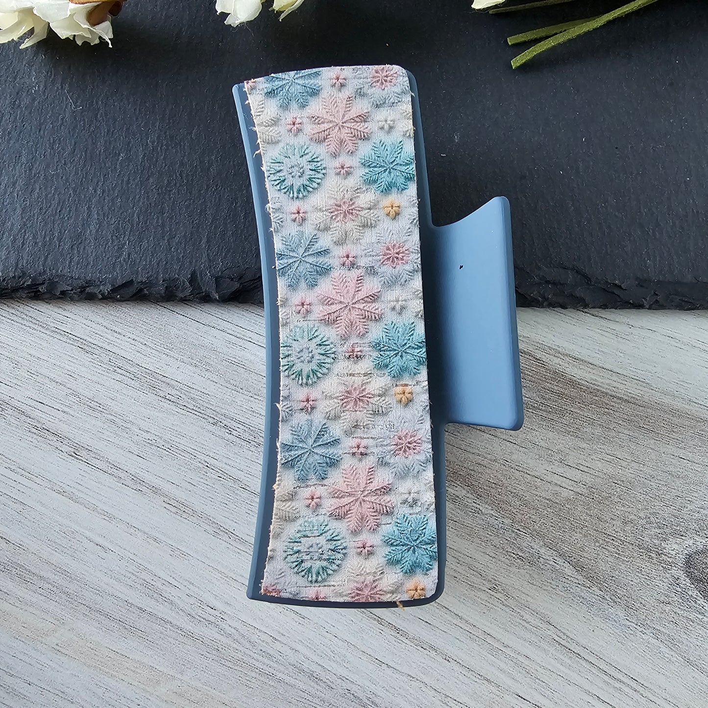 Pastel Snowflakes Clip (Limited)