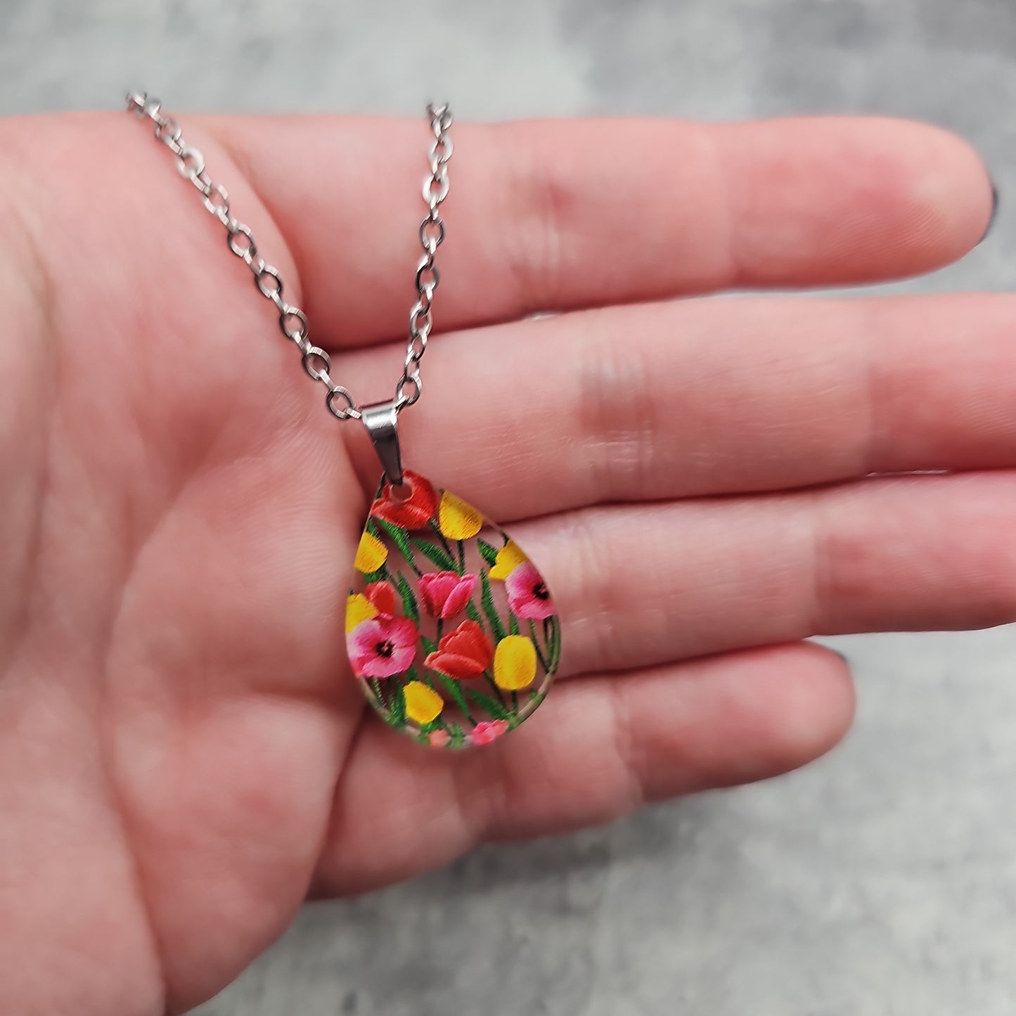 Small Teardrop Tulip Print Necklace