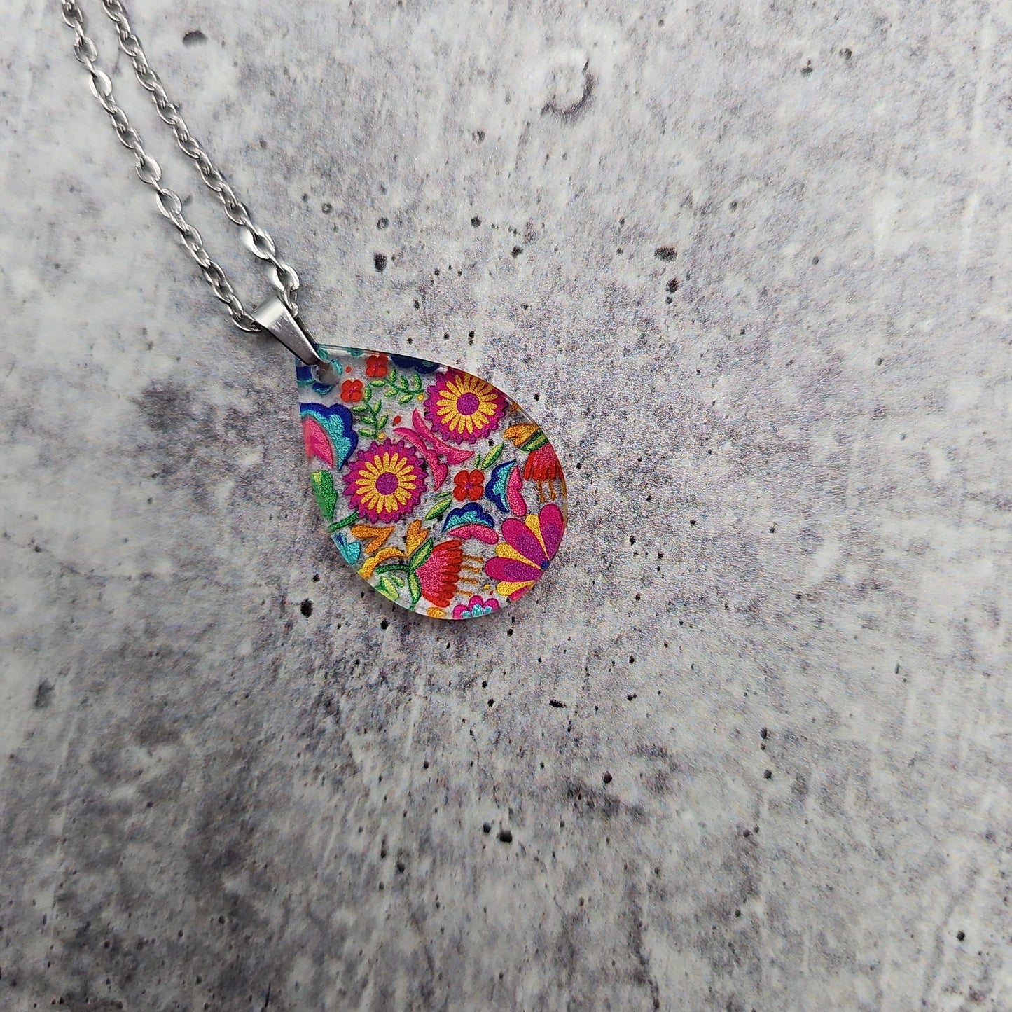 Small Teardrop Fiesta Floral Necklace