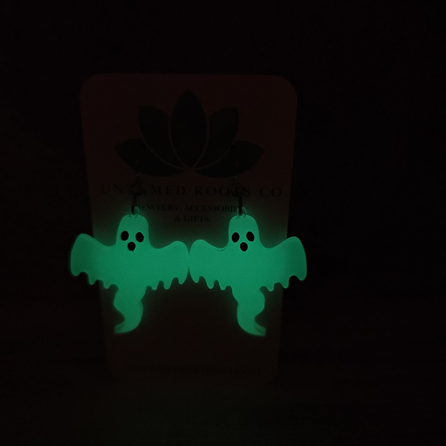 Spooky Ghosts (Glow In The Dark)