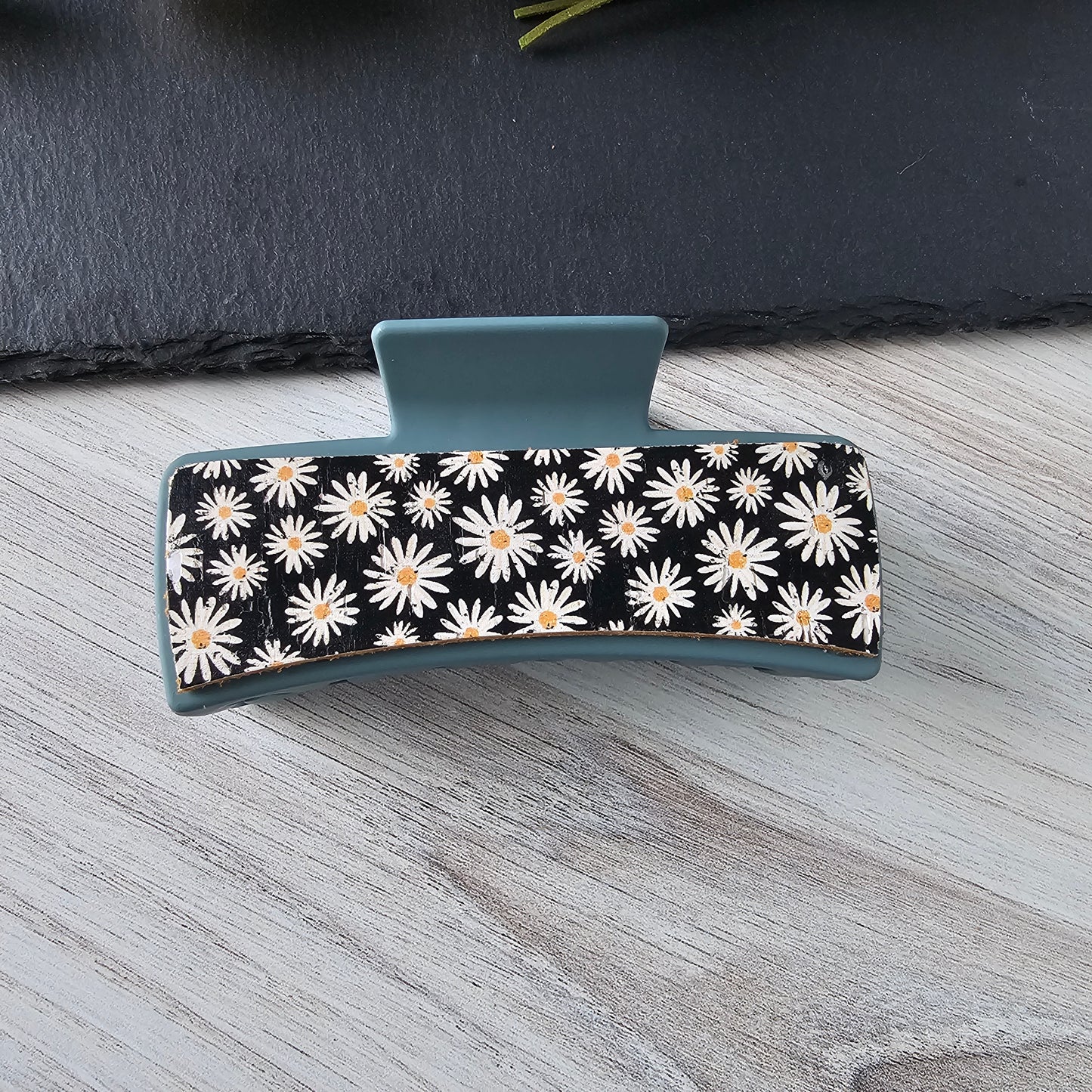 Daisy Clip (Limited)