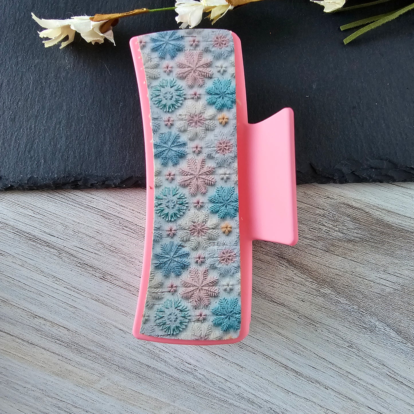 Pastel Snowflakes Clip (Limited)