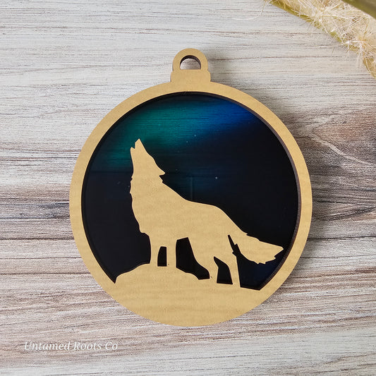 Wolf Suncatcher Ornament - Translucent Northern Lights