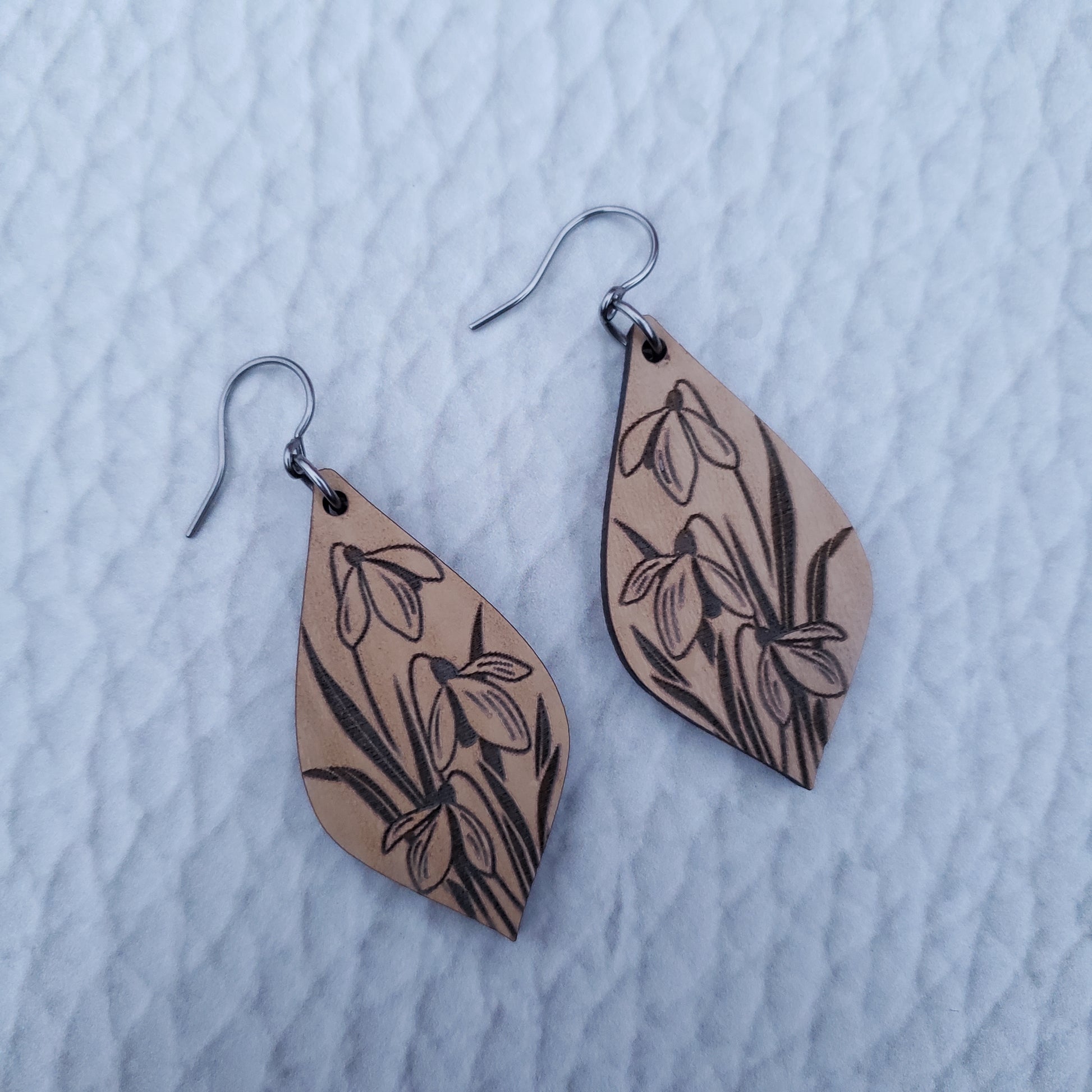 Wooden Snowdrop dangle earrings