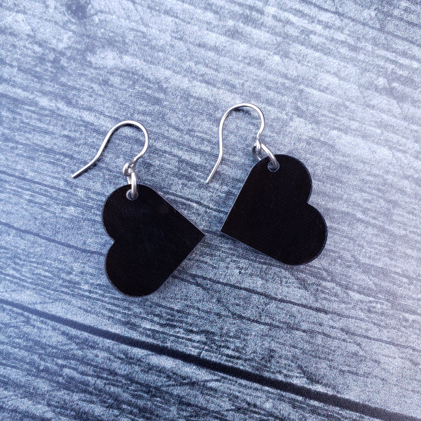 Small Black Heart Dangle Earrings
