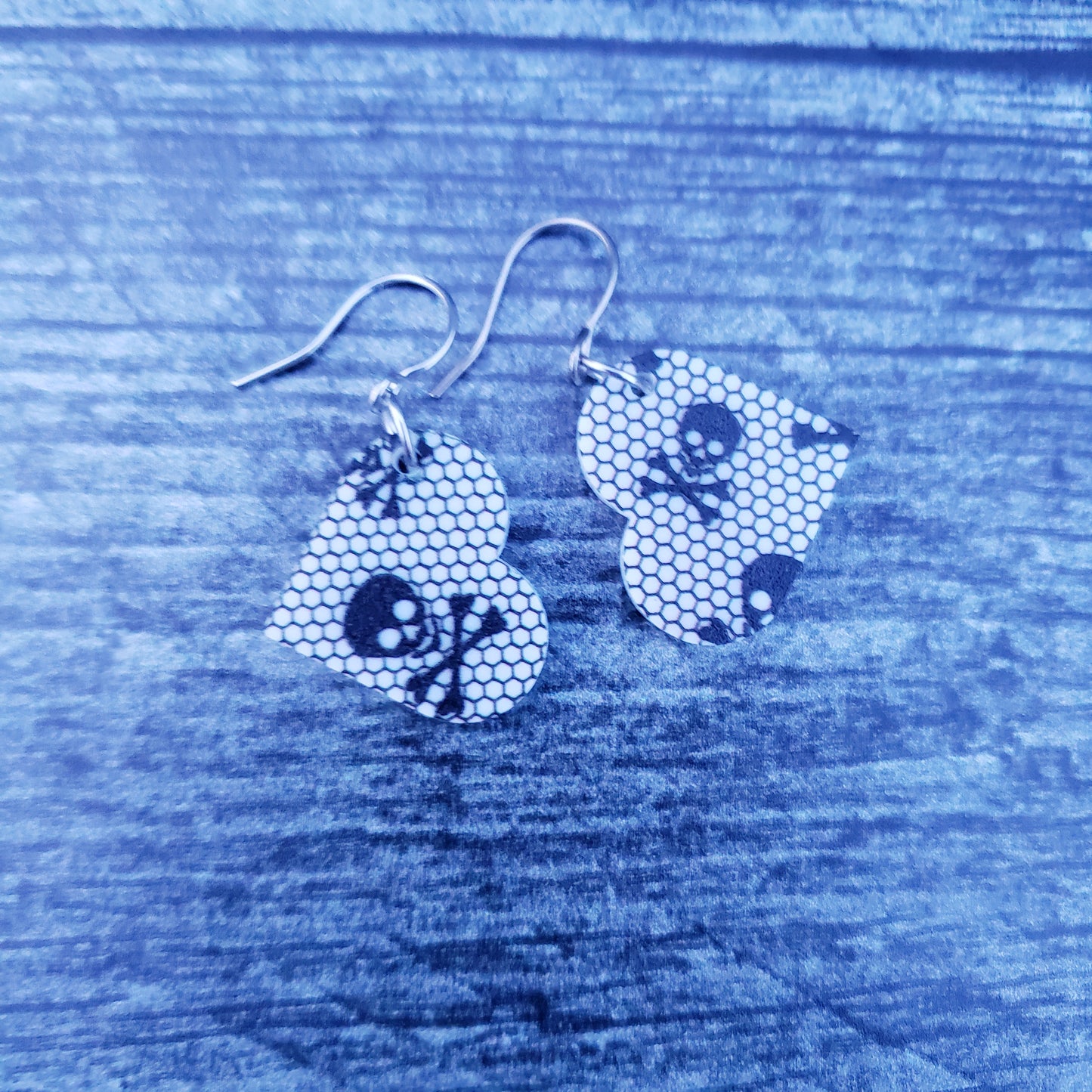 Small Skull Lace Heart Dangle Earrings