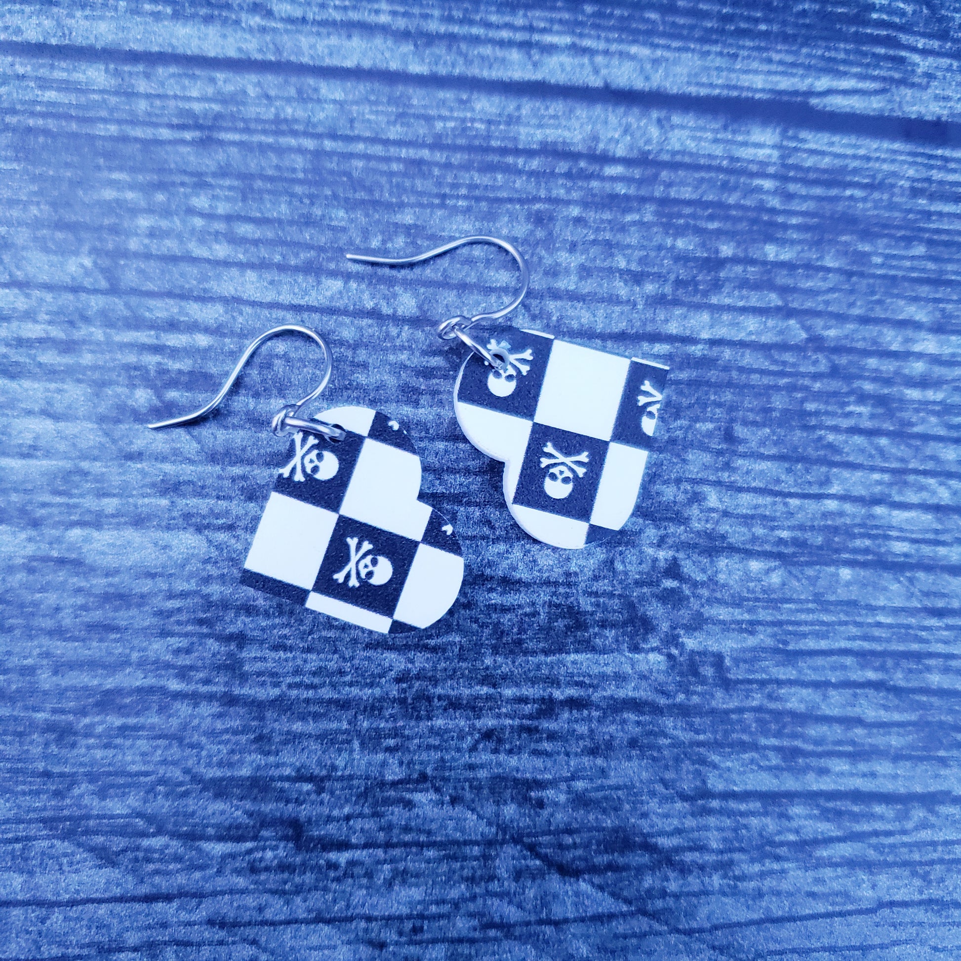 Small Skull Checkerboard Heart Dangle Earrings