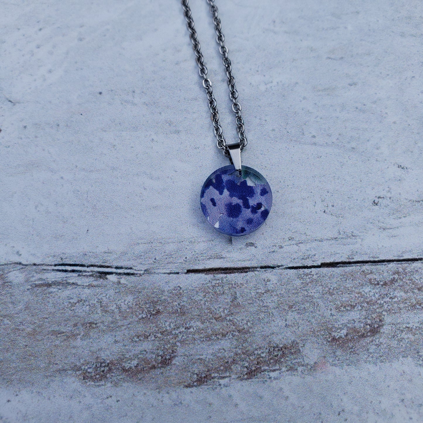 Small Circle Blueberry Floral Necklace