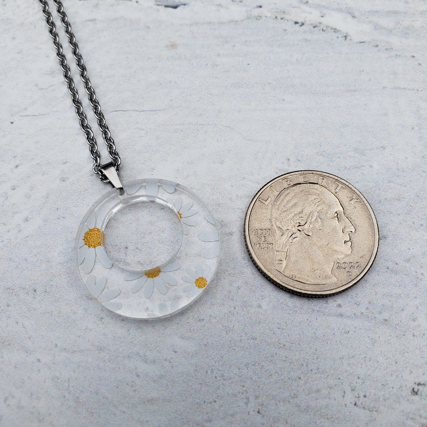 Small Offset Circle Daisy Necklace